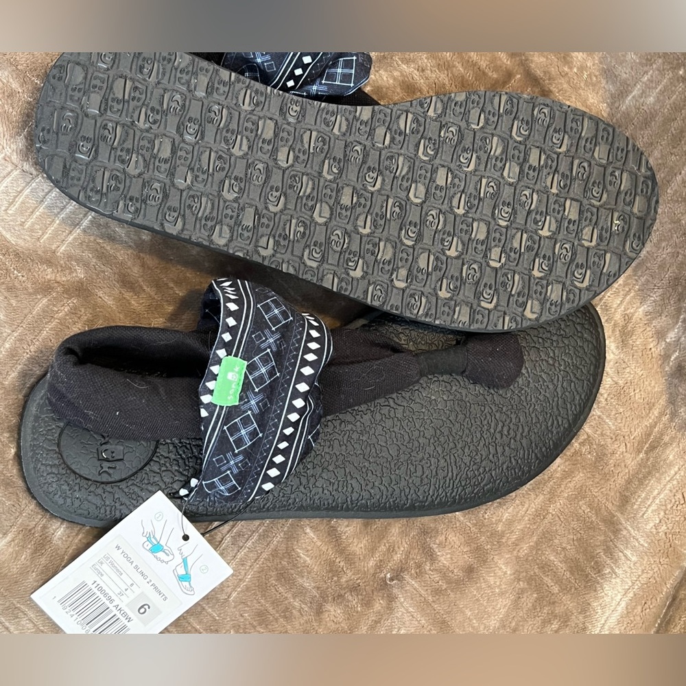 Sanuk yoga sling sandals